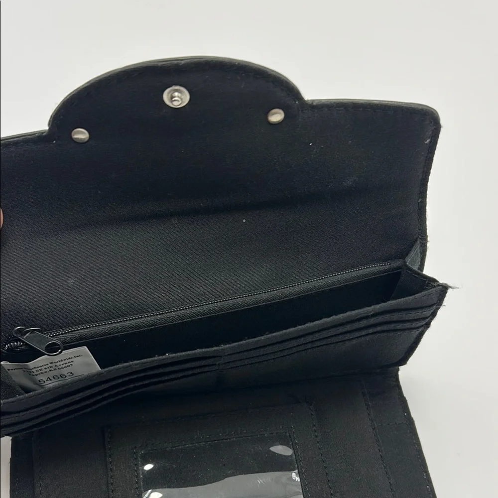 Women's Trifold Wallet Clutch Black with Silver & Stitch‎ Details Casual